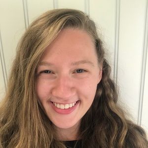 Meet your Posher, Alicia